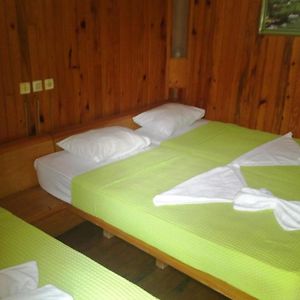 Zimmer mit Queensize-Bett